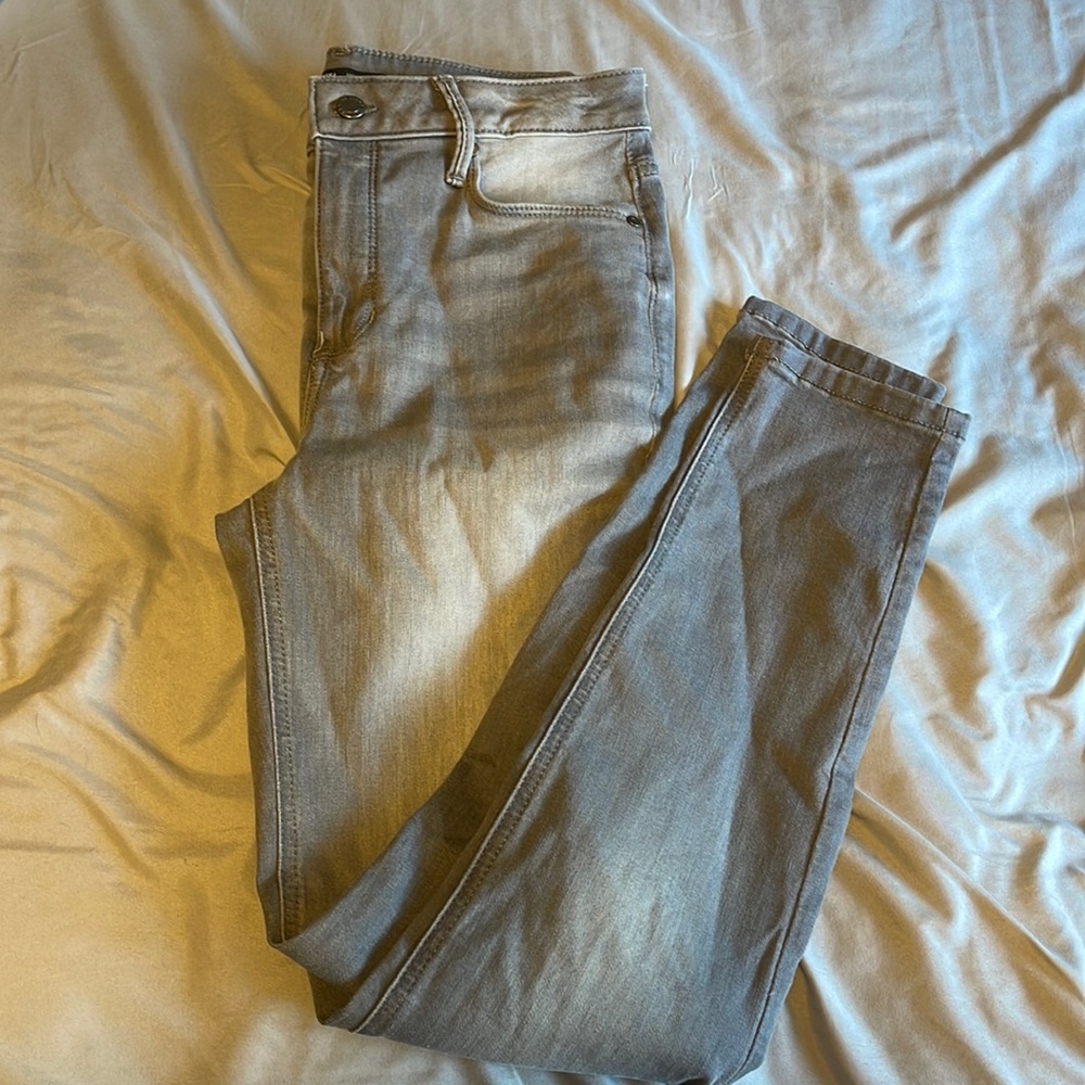 Simply Vera High Rise Skinny Jeans